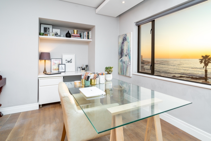 To Let 2 Bedroom Property for Rent in Sea Point Western Cape